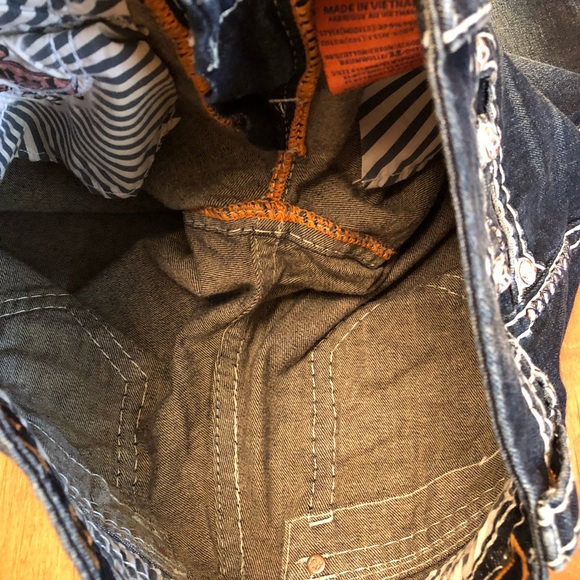 Rock Revival Skinny Jeans! - Picture 7 of 7